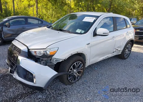 2017 Mitsubishi Outlander Sport 2.0 Es z USA, uszkodzony, nr VIN JA4AR3AUXHZ050631